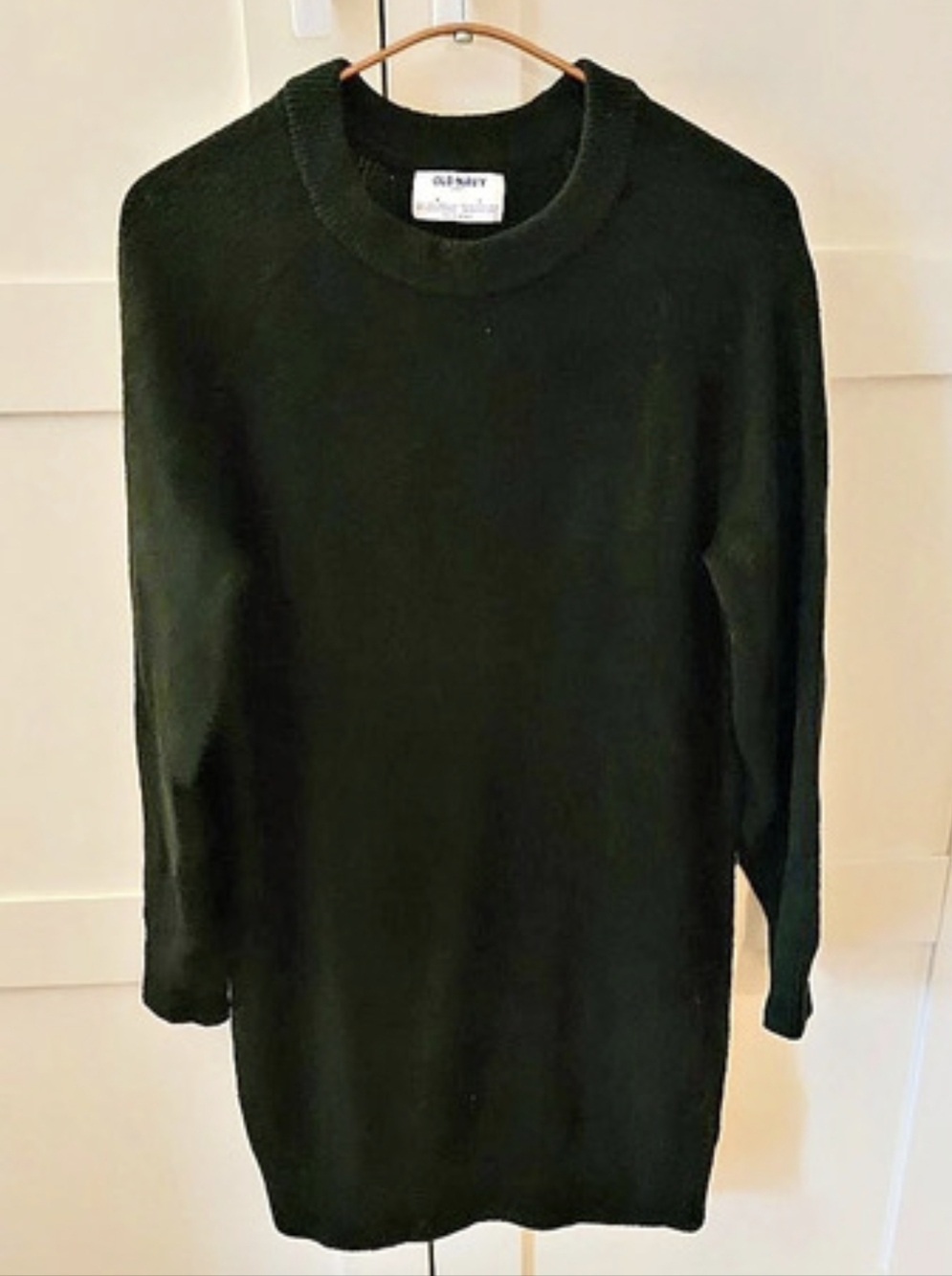 Old Navy Black Crewneck Sweater